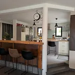 Maison Elegante Avec Piscine Privative, Jardin Clos Et Animaux Admis - Fr-1-653-279 Holiday home *