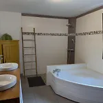 Holiday home Maison Elegante Avec Piscine Privative, Jardin Clos Et Animaux Admis - Fr-1-653-279 *