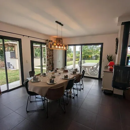 Maison Elegante Avec Piscine Privative, Jardin Clos Et Animaux Admis - Fr-1-653-279 乡村民宿